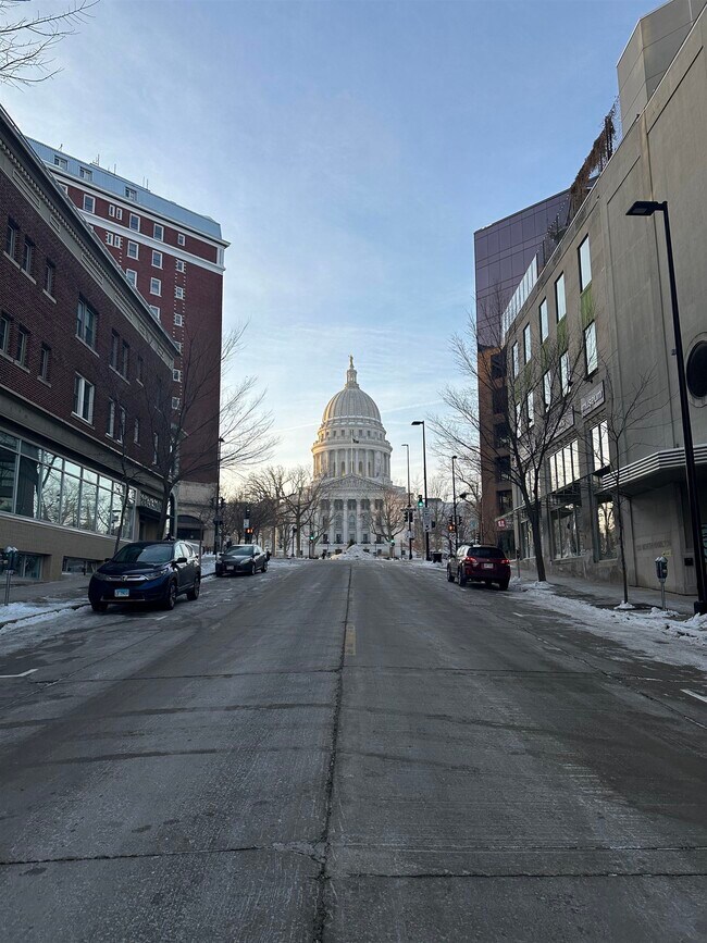 Building Photo - 125 N Hamilton St