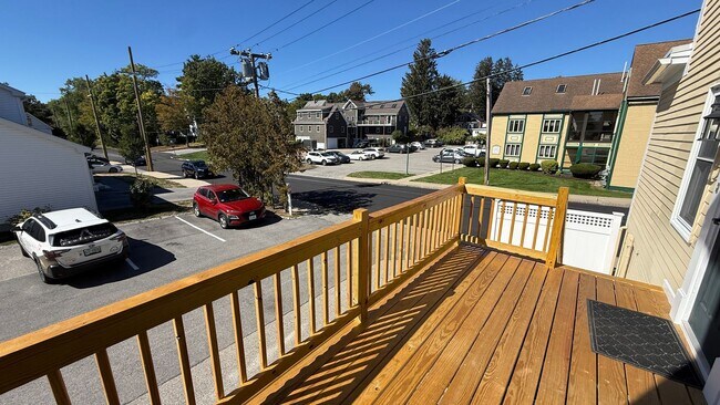 Building Photo - 2 BR with hardwood, private entrance/deck,...