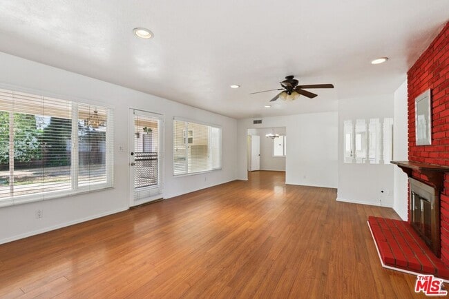 Building Photo - 6727 Orion Ave