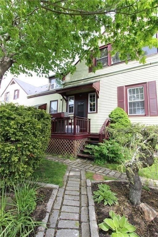 Building Photo - 167 Coggeshall Ave