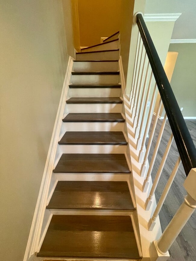 Building Photo - 3 Bedroom, 2 Bath Townhome in Park West of...