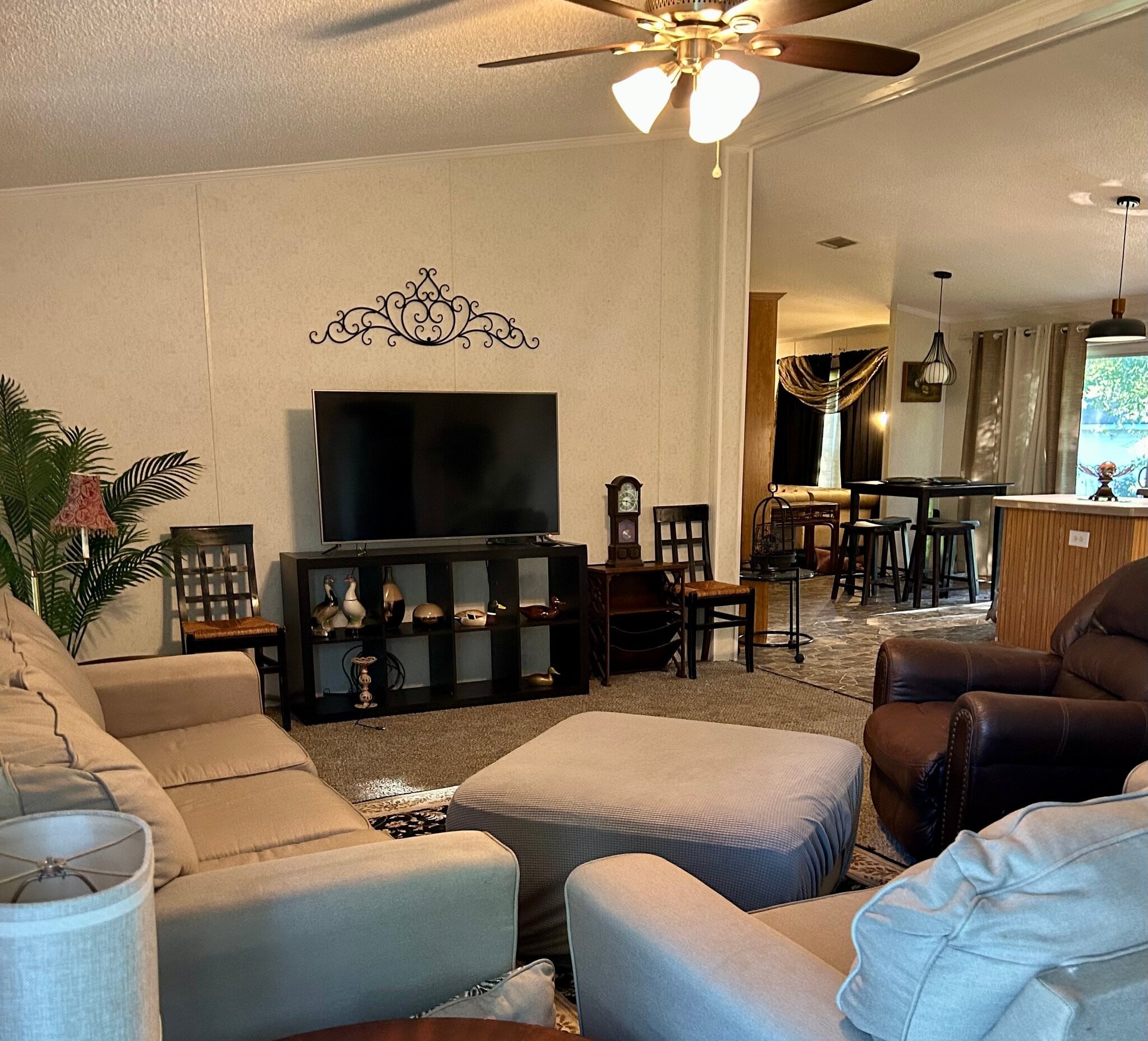 Building Photo - 12545 Louis Dr