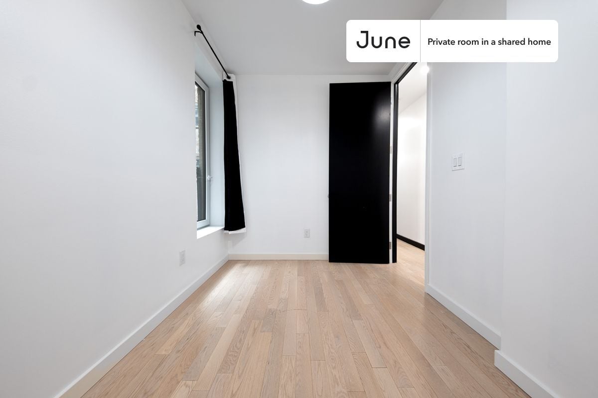 Building Photo - Room in Shared 4 bed/2 bath home in Ditmas Park