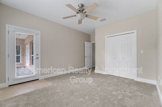 Building Photo - 4301 Hidden Lakes Dr