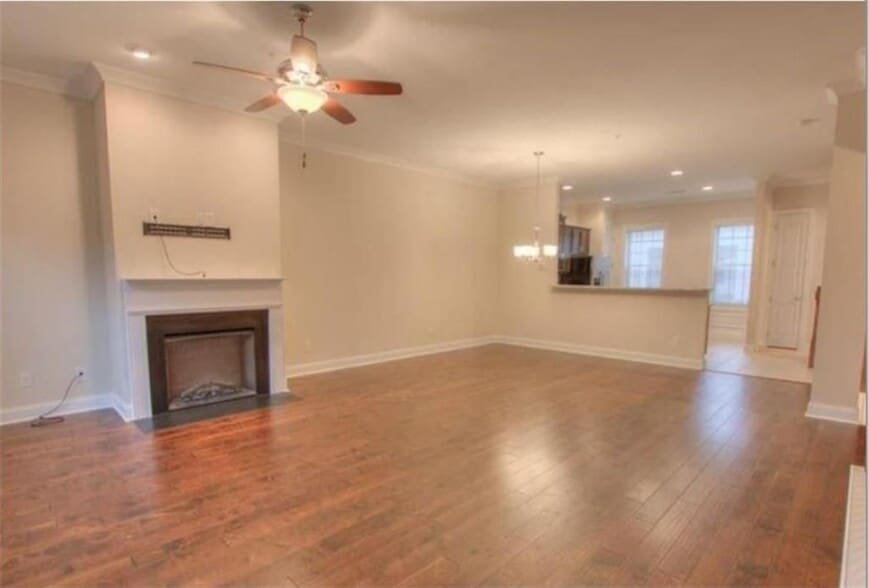 Building Photo - 2415 Tenor Ln