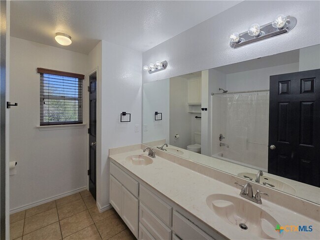 Building Photo - 1518 Indian Camp Trail