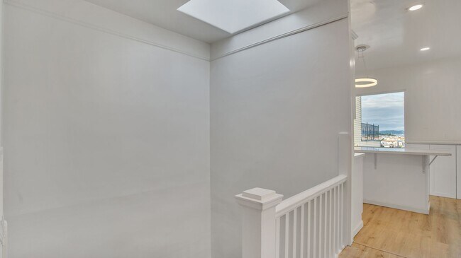 Building Photo - 2610-2612 Greenwich St
