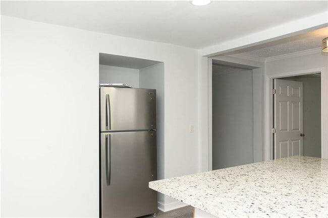 Building Photo - 3 Bedrooms.  2.5 Baths. Luxury Upgrades