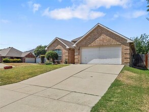 Building Photo - 6220 Reddenson Dr