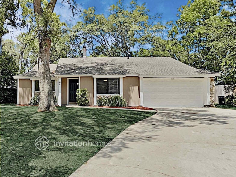 Primary Photo - 104 Ramblewood Dr