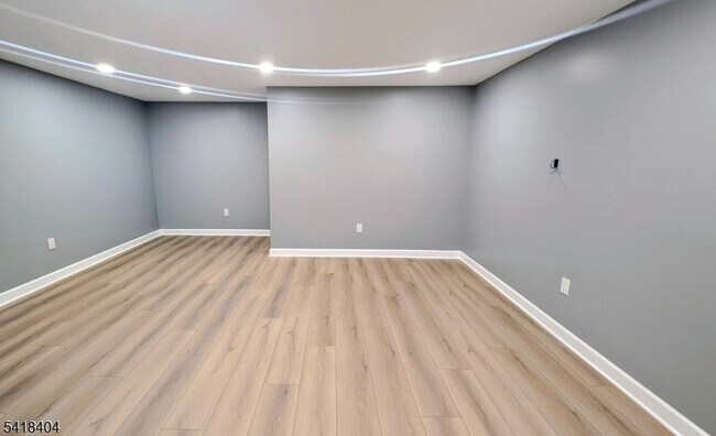 Building Photo - 3 Caroline Foster Ct