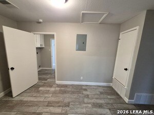Building Photo - 6522 Ridge Willow Dr