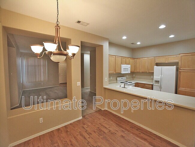 Building Photo - 8865 N 66th Dr