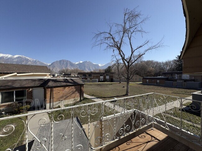 Building Photo - 1520 Merlin Dr