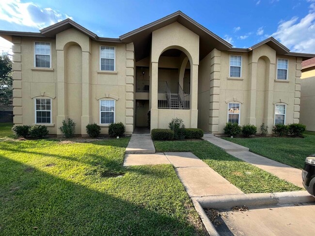 Building Photo - 9804 Cantera Ct