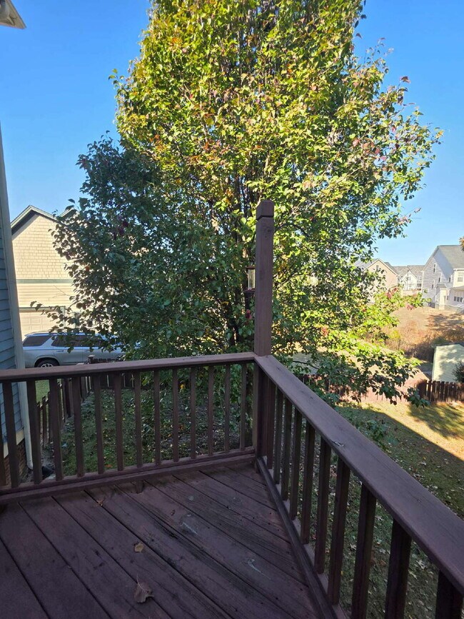 Building Photo - Spacious 4-Bedroom Home for Rent in Kings ...