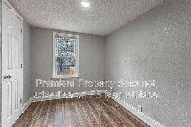 Building Photo - 1749 Sinnott Cir