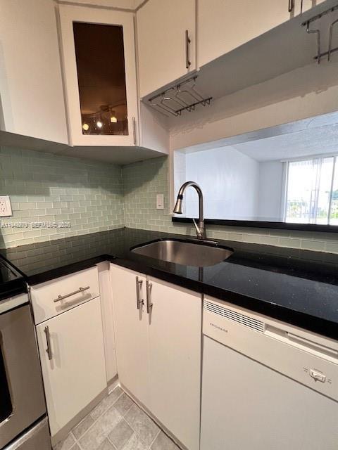 Building Photo - 498 NW 165th St