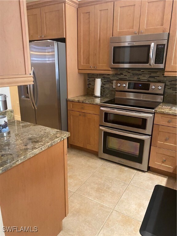 Primary Photo - 401 Bayfront Pl