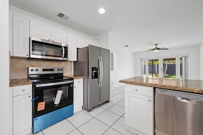 Building Photo - 15398 SW 172nd Terrace