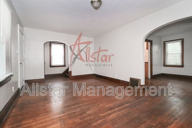 Building Photo - 488 Stanton Ave