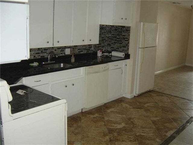 Building Photo - 11640 NW 39th St