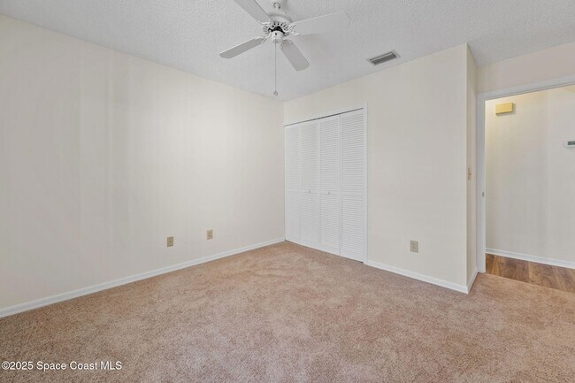 Building Photo - 763 Green Valley Ln