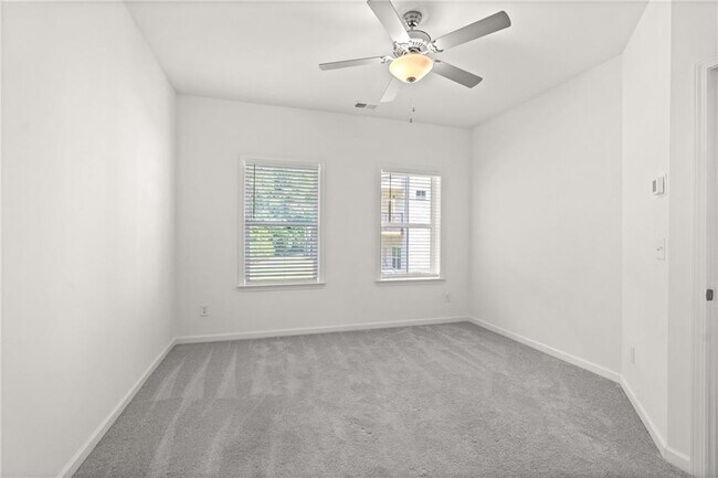 Building Photo - 1619 Avery Wy