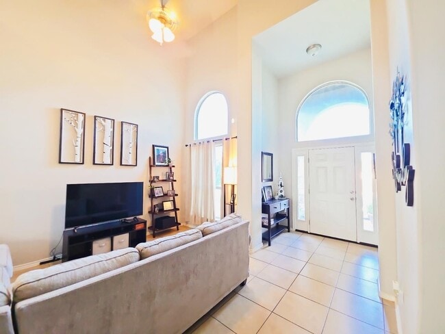 Building Photo - 1408 Calaveras Ct