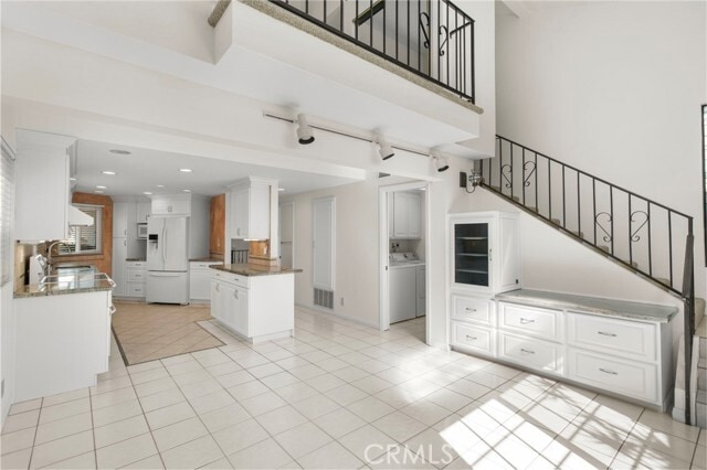 Building Photo - 514 9th St