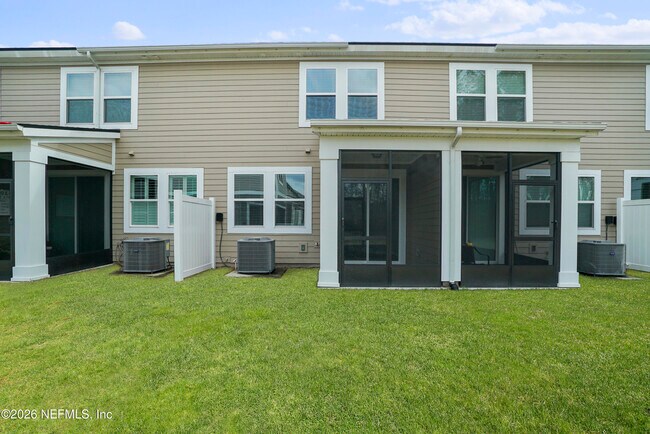 Building Photo - 142 Castro Ct