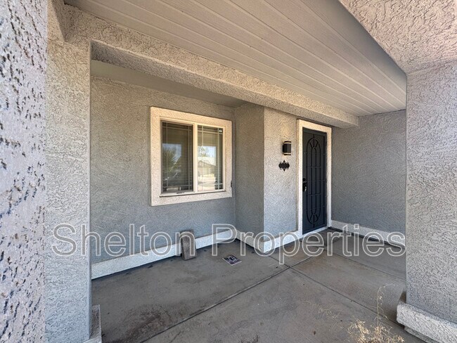 Building Photo - 12537 N 83rd Dr