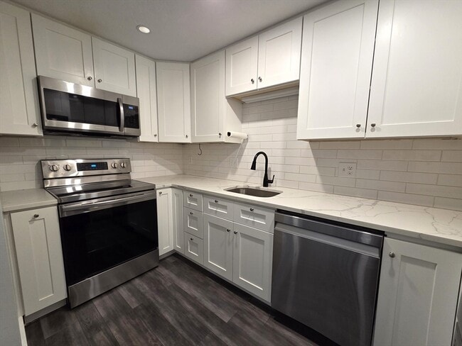 Primary Photo - 144 Quincy Shore Dr