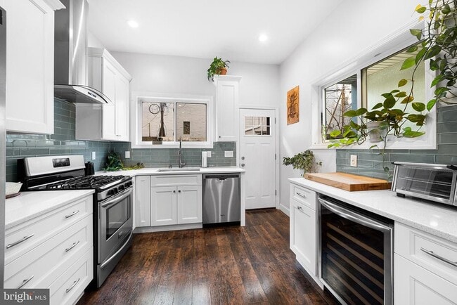 Building Photo - 1236 Snyder Ave