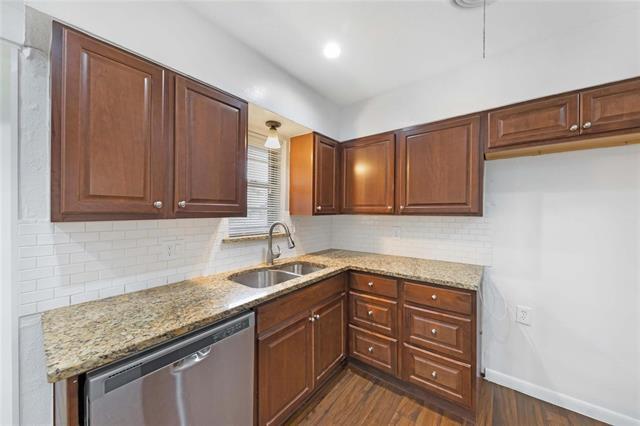 Building Photo - 2717 Wesleyan Dr