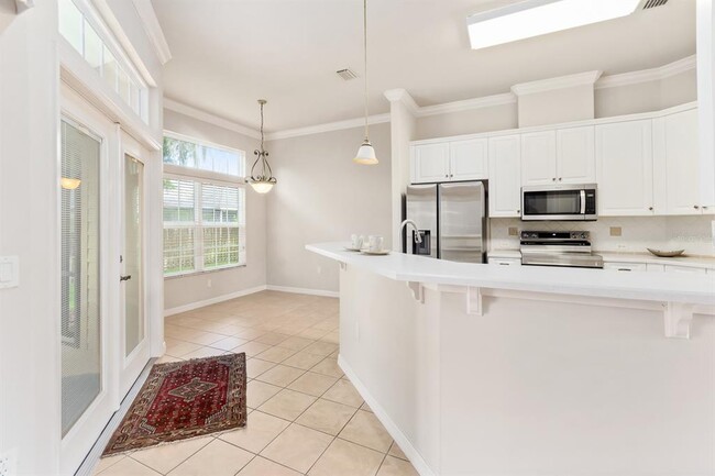 Building Photo - 8430 SW 10th Pl