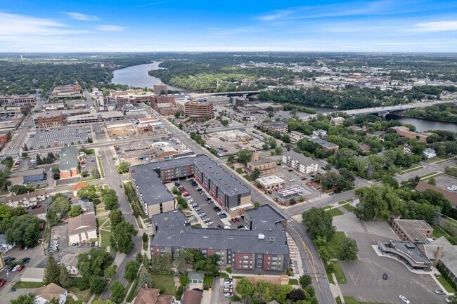 Floorplan - Cloud on Fifth