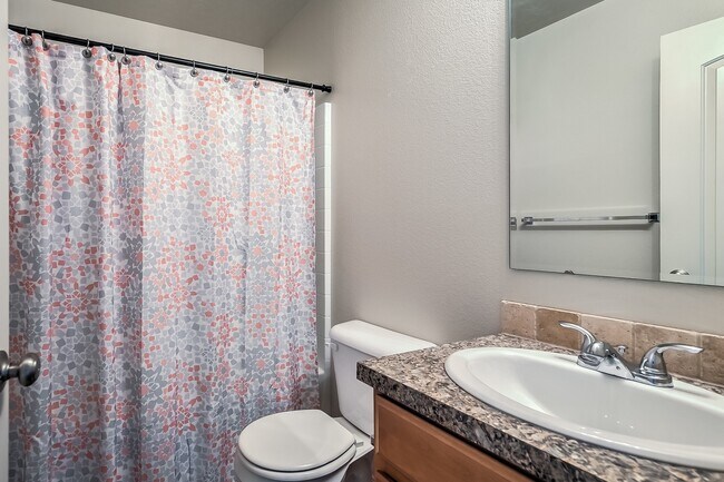 Building Photo - Single-Level Home in Meridian