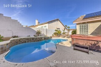 Building Photo - Stunning 4 Bedroom with Pool | Furnished M...