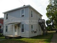 Building Photo - 412 E Prairie St