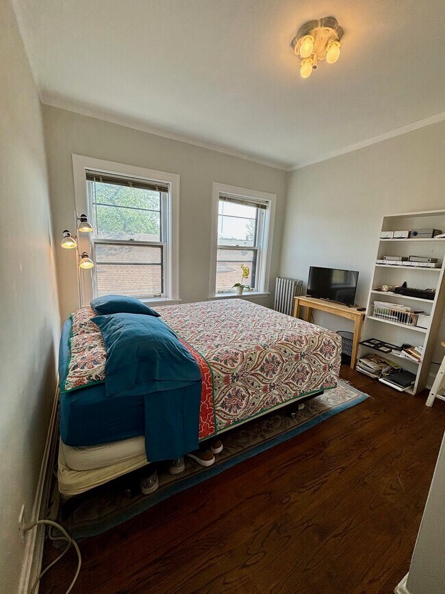 Building Photo - 442 Elmwood Ave