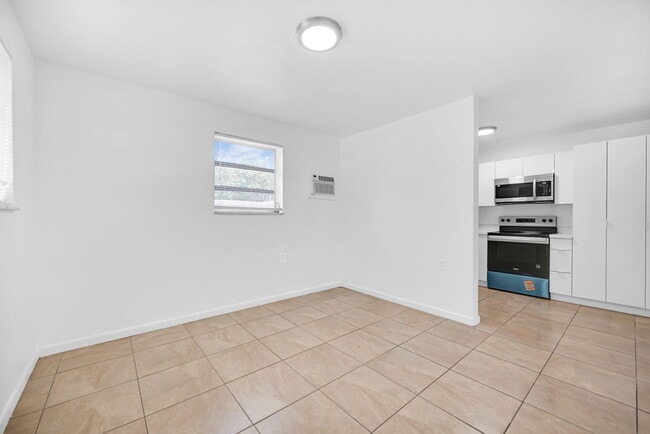 Building Photo - 567 NW 90th St