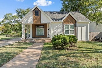 Building Photo - 1820 Gorman Ave