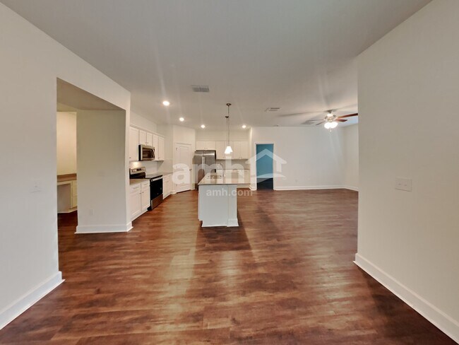 Building Photo - 33966 Thyme Dr