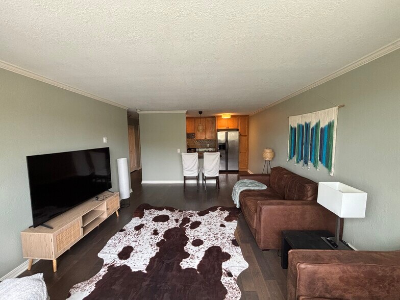 Building Photo - 3120 Hennepin Ave