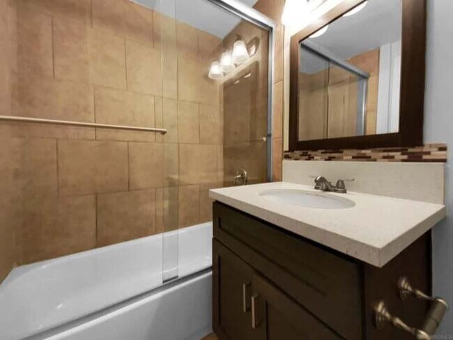 Building Photo - 630 J St