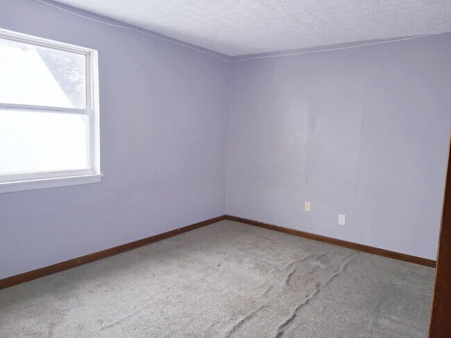 Building Photo - 7402 Park Ln