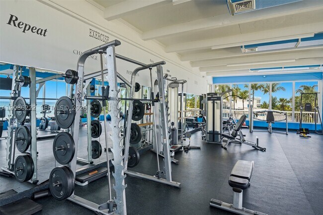 Building Photo - 5401 Collins Ave