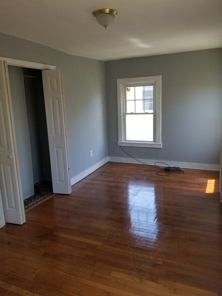 Bedroom One - 19 Circular Ave
