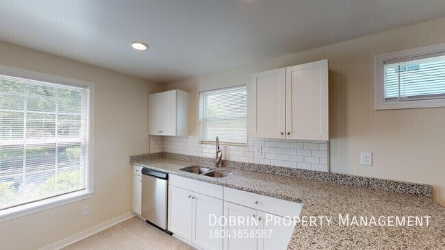 Building Photo - 1422 Winder St